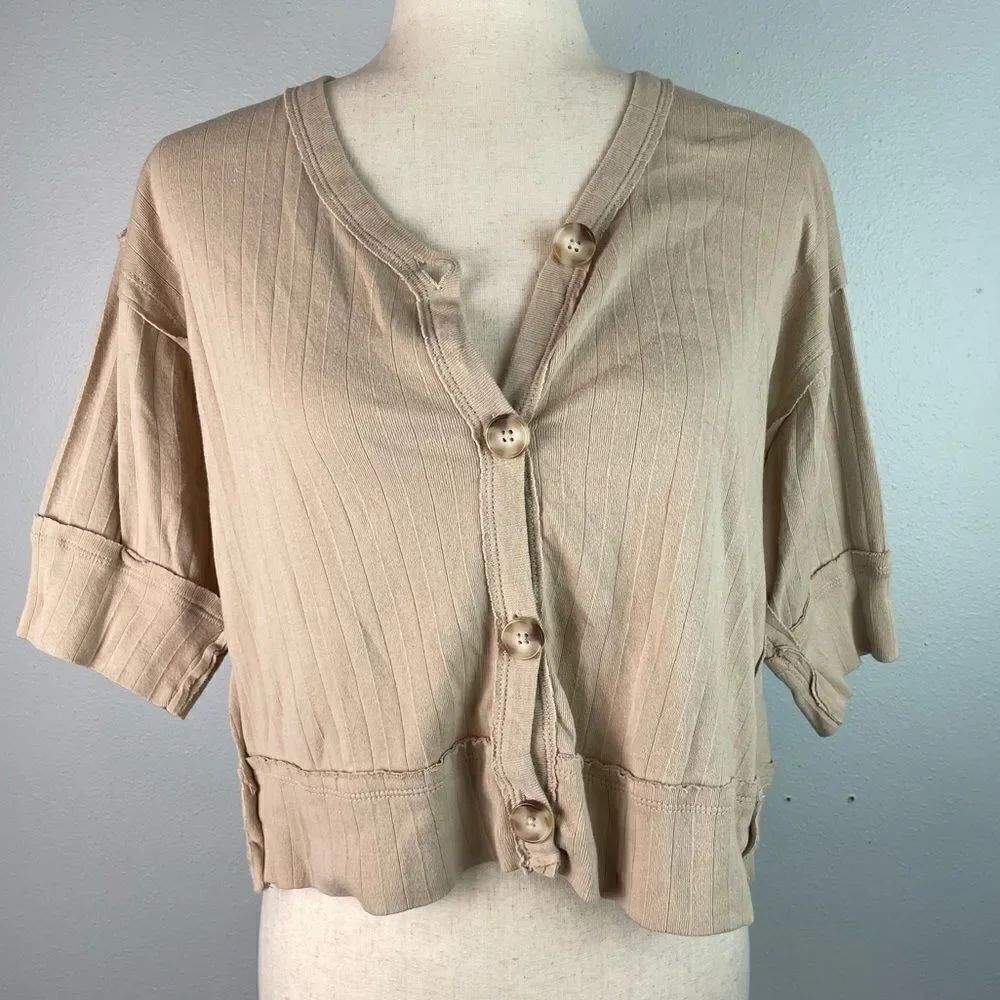 BKE Button Down Crop Top Size S EUC